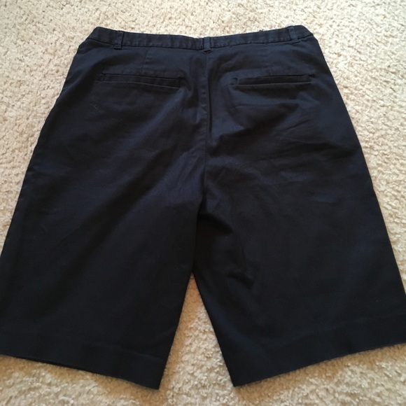 Liz Claiborne shorts - Picture 3 of 3